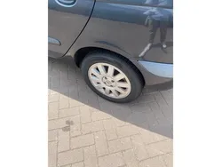 Zwart Gebruikt 2001 Renault Scénic MPV | € 975 (Eerlijke prijs)