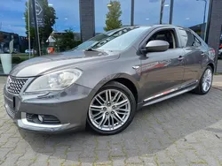 Grijs Gebruikt 2012 Suzuki Kizashi Sport Sedan | € 10.950