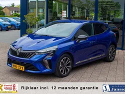 Blauw, metallic lak Gebruikt 2024 Renault Clio V Esprit Alpine Hatchback | € 22.940 (Duur)