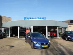 Blauw Gebruikt 2019 Volvo V40 R-Design Stationwagen | € 21.250 (Eerlijke prijs)