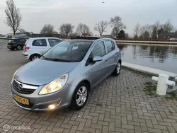 Grijs Gebruikt 2009 Opel Corsa Selection Hatchback | € 2.250 (Eerlijke prijs)