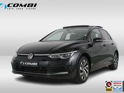 Zwart Gebruikt 2024 VW Golf VIII Style Hatchback | € 31.950