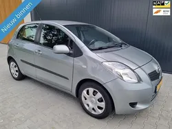 Grijs Gebruikt 2006 Toyota Yaris Sol Hatchback | € 2.950 (Eerlijke prijs)