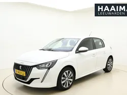 Rood Gebruikt 2020 Peugeot 208 Active Hatchback | € 14.950 (Iets duurder)