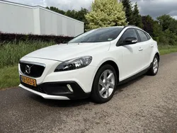 Wit Gebruikt 2017 Volvo V40 CC Stationwagen | € 15.999 (Eerlijke prijs)