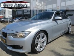 Grijs, metallic lak Gebruikt 2012 BMW 320 Executive Sedan | € 9.450 (Super prijs)