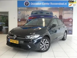 Zwart Gebruikt 2022 VW Polo Life Hatchback | € 17.975 (Eerlijke prijs)