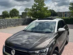 Bruin Gebruikt 2018 VW T-Roc Sport SUV | € 15.800 (Goede deal)