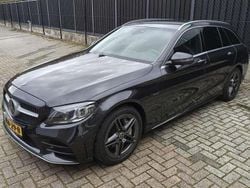 Grijs Gebruikt 2020 Mercedes C300 AMG Stationwagen | € 29.350 (Eerlijke prijs)