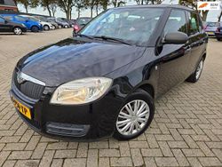 Zwart (metallic) Gebruikt 2008 Skoda Fabia Classic Hatchback | € 2.499 (Eerlijke prijs)