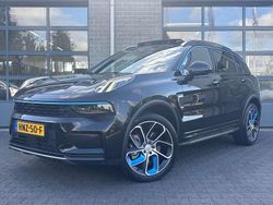 Zwart Gebruikt 2023 Lynk & Co 01 SUV | € 28.450 (Eerlijke prijs)