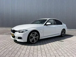 Wit Gebruikt 2016 BMW 330 Executive Sedan | € 19.475 (Eerlijke prijs)