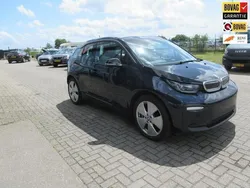 Blauw Gebruikt 2019 BMW i3 Basis Hatchback | € 17.950 (Eerlijke prijs)