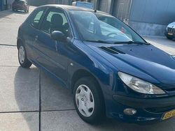 Gebruikt 2001 Peugeot 206 | € 950 (Goede deal)