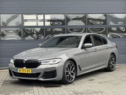 Grijs Gebruikt 2021 BMW 520 M Sport Sedan | € 40.999 (Iets duurder)