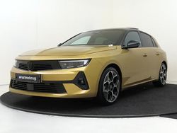 Geel Gebruikt 2024 Opel Astra Ultimate Hatchback | € 30.925