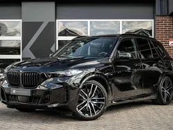 Zwart Gebruikt 2024 BMW X5 M Sport SUV | € 105.900 (Eerlijke prijs)