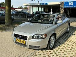Zilver, metallic lak Gebruikt 2006 Volvo C70 Summum Cabriolet | € 4.900
