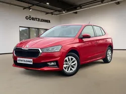 Rood Gebruikt 2024 Skoda Fabia Selection Hatchback | € 22.900 (Eerlijke prijs)