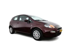 Rosso rubino (rood metallic) Gebruikt 2012 Fiat Punto Evo Comfort Hatchback | € 1.945 (Super prijs)