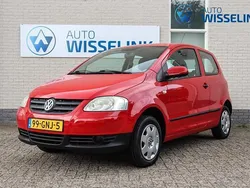Rood Gebruikt 2008 VW Fox Trendline Hatchback | € 1.850 (Eerlijke prijs)