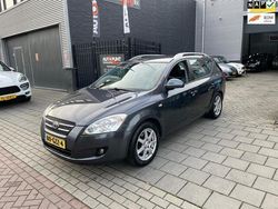 Grijs, metallic lak Gebruikt 2009 Kia Ceed Stationwagen | € 3.499 (Eerlijke prijs)