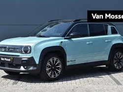Blauw Gebruikt 2025 Renault 4 E-Tech Iconic SUV | € 35.940