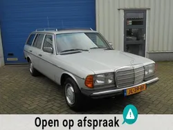 Grijs Gebruikt 1982 Mercedes 230 Stationwagen | € 8.990