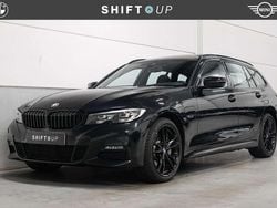 Zwart Gebruikt 2022 BMW 330e M Sport Stationwagen | € 32.940 (Super prijs)