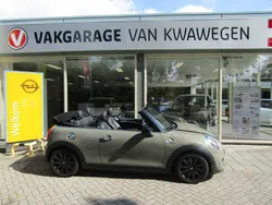 Grijs, metallic lak Gebruikt 2020 Mini Cooper S Cabriolet Cabriolet | € 31.900 (Eerlijke prijs)