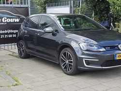 Zwart Gebruikt 2015 VW Golf VII GTE Hatchback | € 13.899 (Iets duurder)
