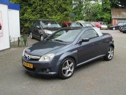 Grijs Gebruikt 2007 Opel Tigra Cabriolet | € 2.895 (Eerlijke prijs)