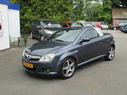 Grijs Gebruikt 2007 Opel Tigra Cabriolet | € 2.895 (Iets duurder)