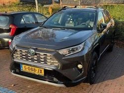 Grijs Gebruikt 2019 Toyota RAV4 Executive Stationwagen | € 19.500 (Super prijs)