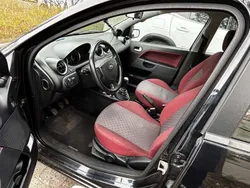 Zwart Gebruikt 2004 Ford Fiesta Futura Hatchback | € 2.399 (Iets duurder)