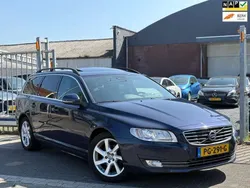 Blauw, metallic lak Gebruikt 2015 Volvo V70 Summum Stationwagen | € 7.950 (Super prijs)