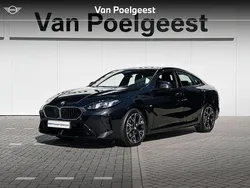 Black sapphire metallic (zwart metallic) Gebruikt 2025 BMW 220 M Sport Coupé | € 43.900 (Super prijs)