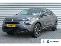 Grijs Gebruikt 2023 Citroën e-C4 Shine Sedan | € 19.900 (Goede deal)