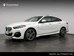 Wit Nieuw 2024 BMW 220 Executive Coupé | € 59.880
