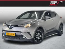 Grijs Gebruikt 2017 Toyota C-HR Executive SUV | € 19.950 (Iets duurder)