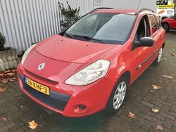 Rood Gebruikt 2009 Renault Clio GrandTour Stationwagen | € 4.250 (Iets duurder)
