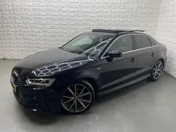 Zwart, metallic lak Gebruikt 2017 Audi A3 S-Line Sedan | € 17.999 (Eerlijke prijs)