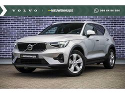 Grijs, metallic lak Gebruikt 2022 Volvo XC40 Core SUV | € 35.899 (Eerlijke prijs)