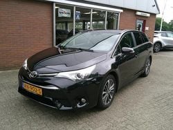 Zwart Gebruikt 2018 Toyota Avensis Skyview Edition Stationwagen | € 15.900 (Goede deal)