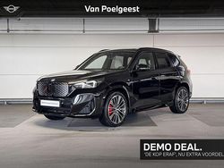 Saphirschwarz metallic (zwart metallic) Gebruikt 2025 BMW iX1 M Sport SUV | € 46.900