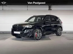 Saphirschwarz metallic (zwart metallic) Gebruikt 2025 BMW X1 Comfort Edition SUV | € 58.500 (Duur)