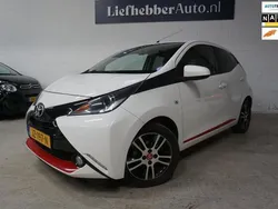 Wit Gebruikt 2016 Toyota Aygo Sport Hatchback | € 9.250 (Eerlijke prijs)