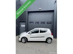 Wit Gebruikt 2010 Nissan Pixo Hatchback | € 1.899 (Eerlijke prijs)