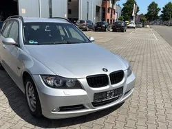 Grijs Gebruikt 2006 BMW 318 Executive Stationwagen | € 2.250