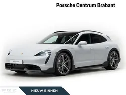 Grijs, metallic lak Gebruikt 2022 Porsche Taycan Turbo Cross Turismo Sedan | € 99.750
